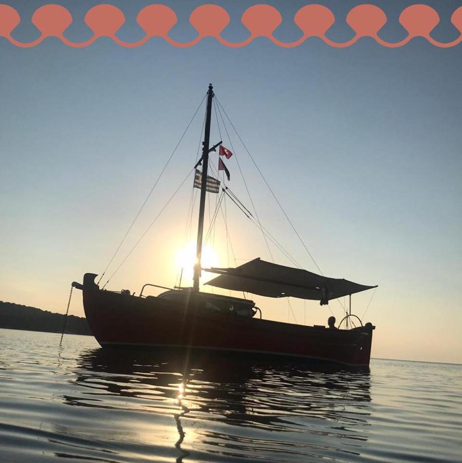 Yayaki Spetses Hotel Luaran gambar
